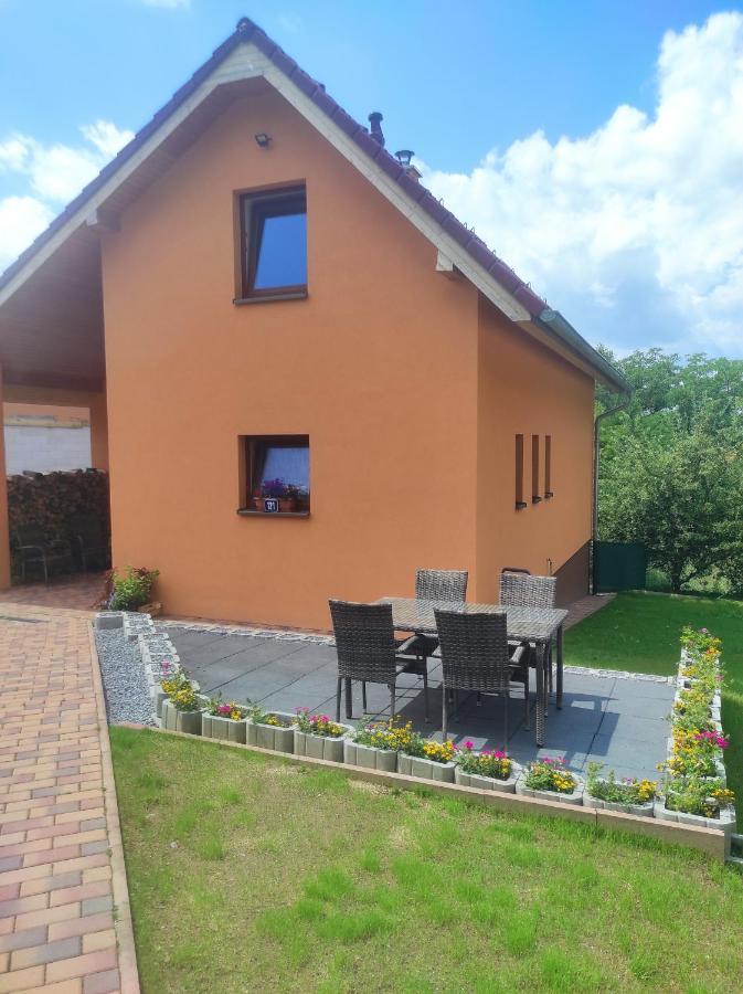 Villa Domecek U Lesa à Humpolec Extérieur photo